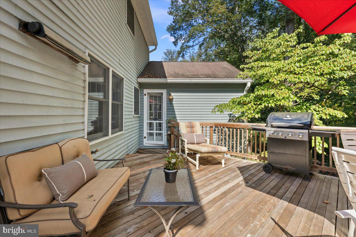 8461 RUSHING CREEK CT, SPRINGFIELD, Virginia 22153, 4 Bedrooms Bedrooms, ,2 BathroomsBathrooms,Residential,For sale,8461 RUSHING CREEK CT,VAFX2265958 MLS # VAFX2265958