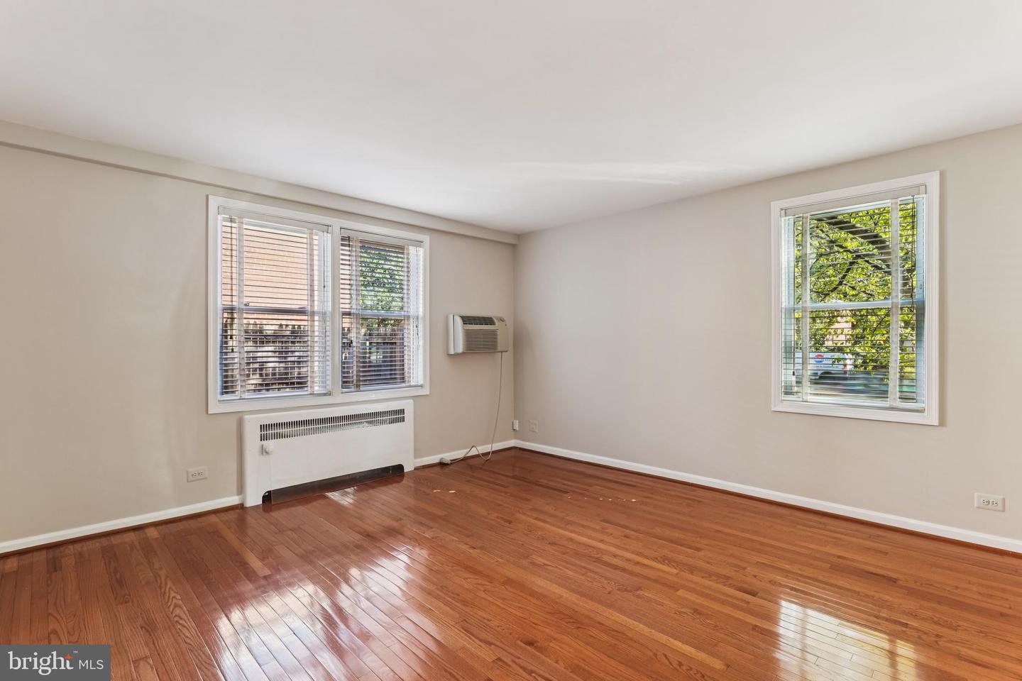 110 N GEORGE MASON DR #110-3, ARLINGTON, Virginia 22203, 1 Bedroom Bedrooms, ,1 BathroomBathrooms,Residential,For sale,110 N GEORGE MASON DR #110-3,VAAR2063464 MLS # VAAR2063464