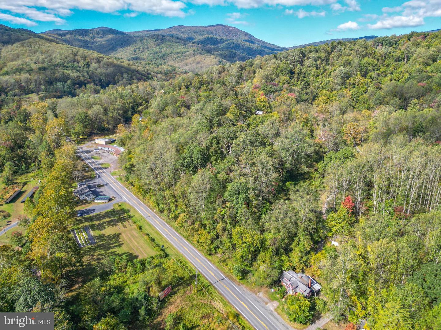 11727 LEE HWY, SPERRYVILLE, Virginia 22740, 5 Bedrooms Bedrooms, ,3 BathroomsBathrooms,Residential,For sale,11727 LEE HWY,VARP2002260 MLS # VARP2002260