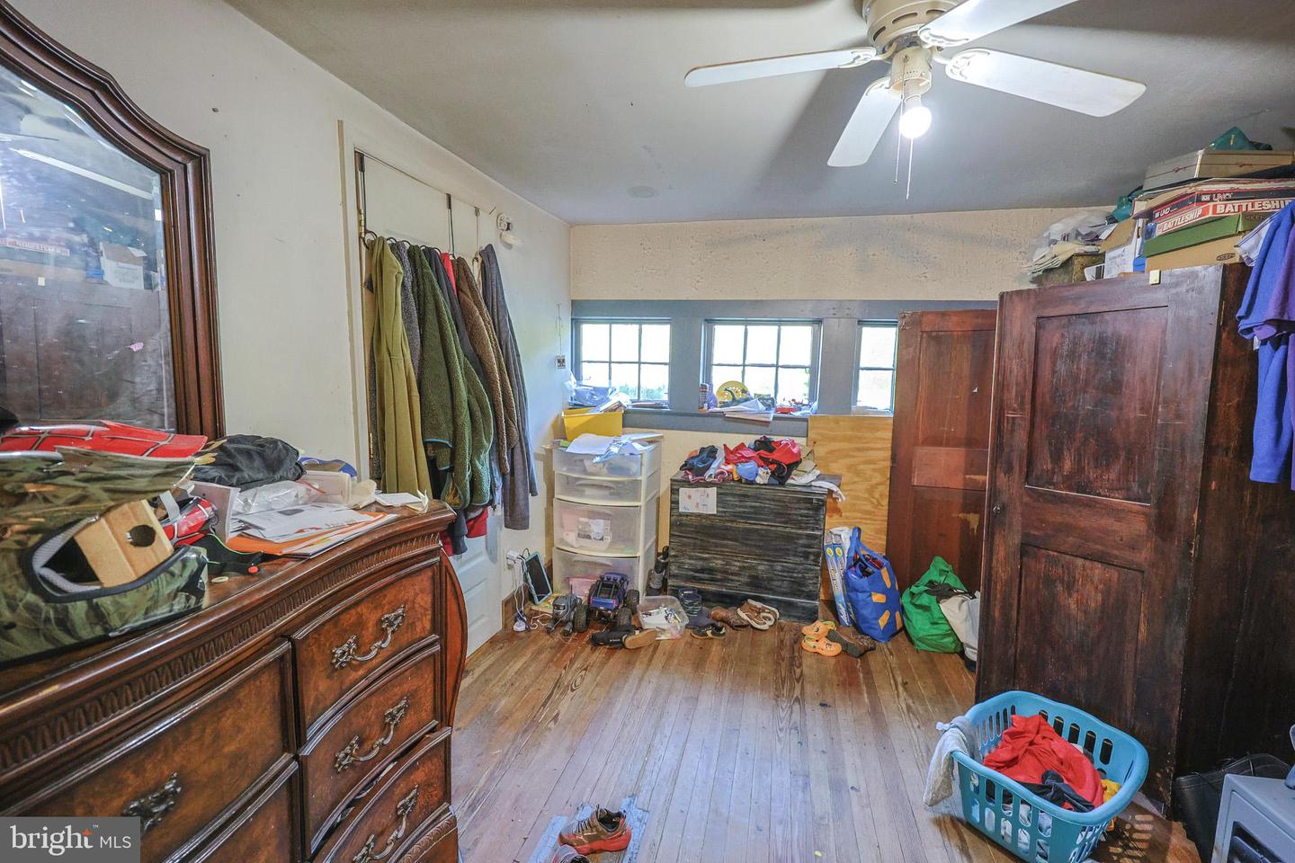 11727 LEE HWY, SPERRYVILLE, Virginia 22740, 5 Bedrooms Bedrooms, ,3 BathroomsBathrooms,Residential,For sale,11727 LEE HWY,VARP2002260 MLS # VARP2002260