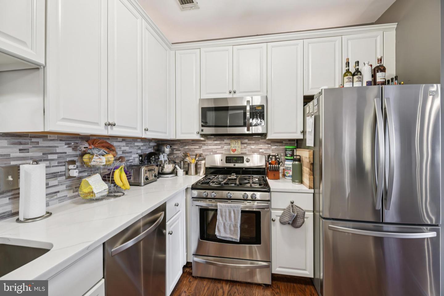 1621 LADUE CT #207, WOODBRIDGE, Virginia 22191, 2 Bedrooms Bedrooms, ,2 BathroomsBathrooms,Residential,For sale,1621 LADUE CT #207,VAPW2104036 MLS # VAPW2104036