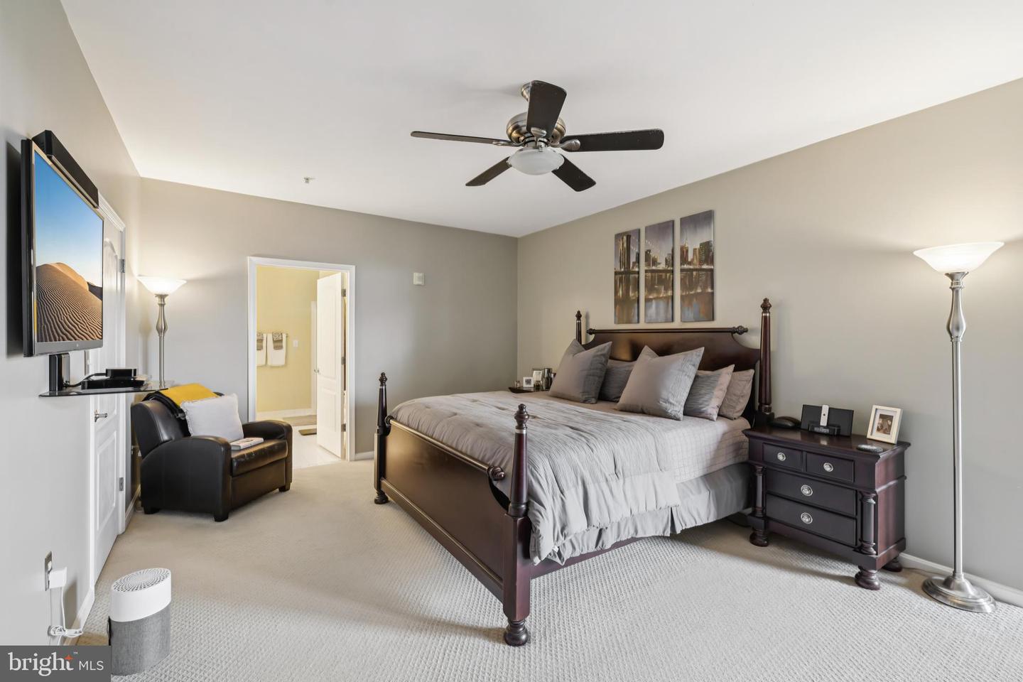 1621 LADUE CT #207, WOODBRIDGE, Virginia 22191, 2 Bedrooms Bedrooms, ,2 BathroomsBathrooms,Residential,For sale,1621 LADUE CT #207,VAPW2104036 MLS # VAPW2104036