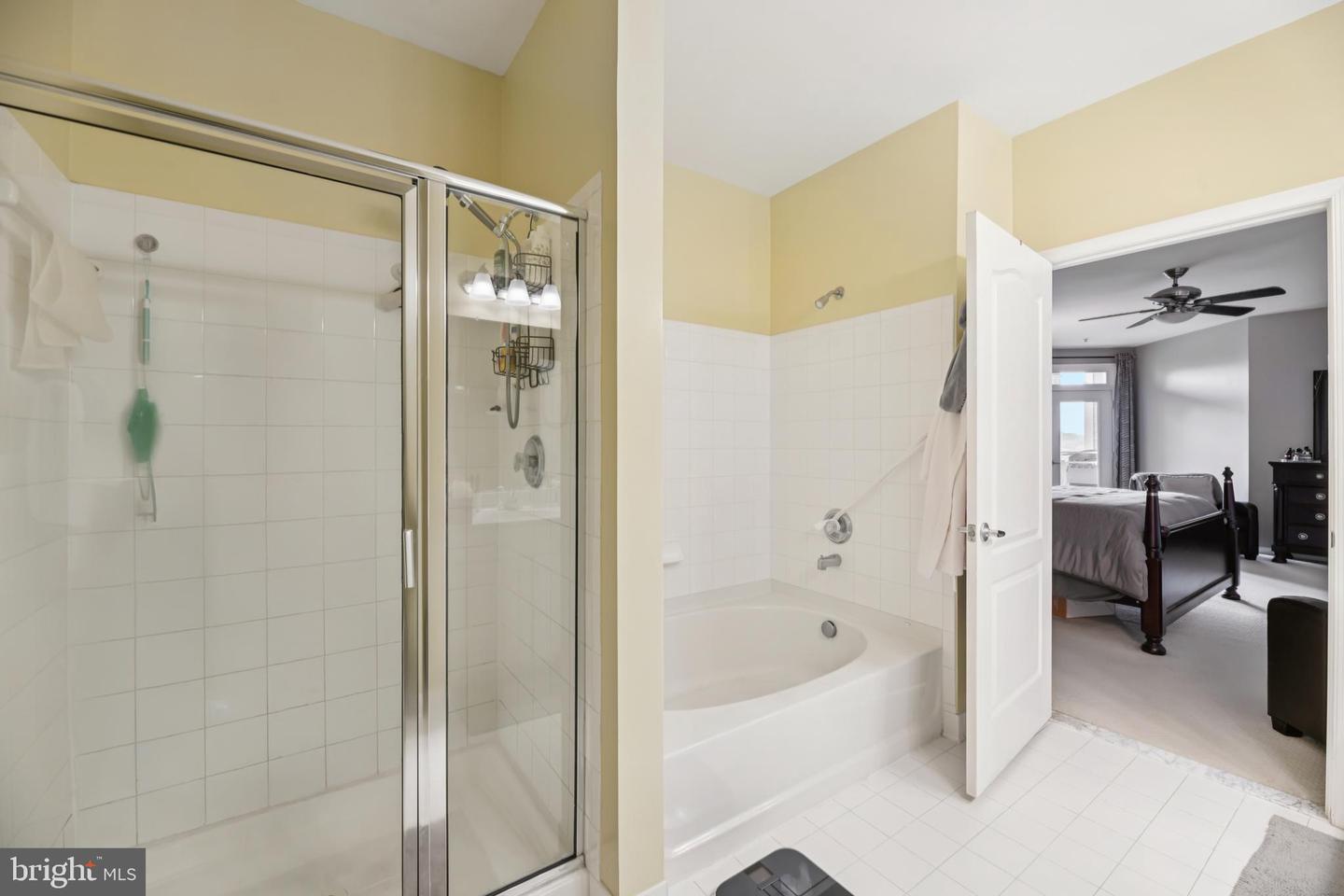 1621 LADUE CT #207, WOODBRIDGE, Virginia 22191, 2 Bedrooms Bedrooms, ,2 BathroomsBathrooms,Residential,For sale,1621 LADUE CT #207,VAPW2104036 MLS # VAPW2104036