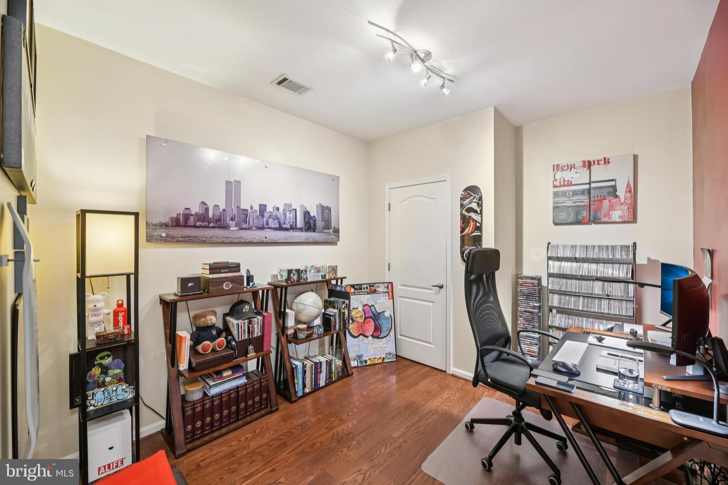 1621 LADUE CT #207, WOODBRIDGE, Virginia 22191, 2 Bedrooms Bedrooms, ,2 BathroomsBathrooms,Residential,For sale,1621 LADUE CT #207,VAPW2104036 MLS # VAPW2104036