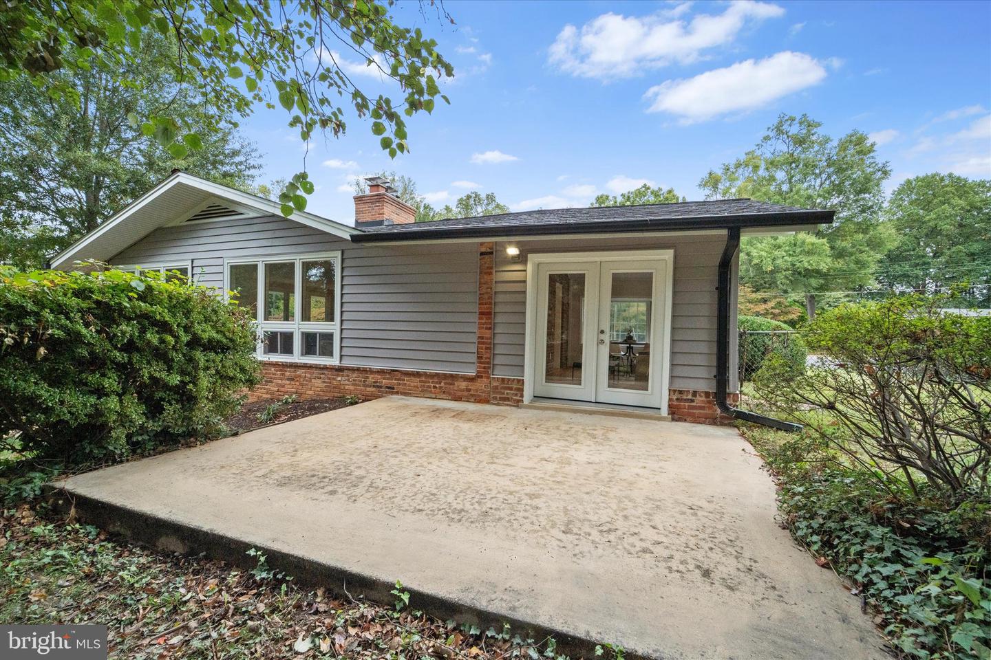 10005 SPRING LAKE TER, FAIRFAX, Virginia 22030, 4 Bedrooms Bedrooms, ,2 BathroomsBathrooms,Residential,For sale,10005 SPRING LAKE TER,VAFC2007044 MLS # VAFC2007044