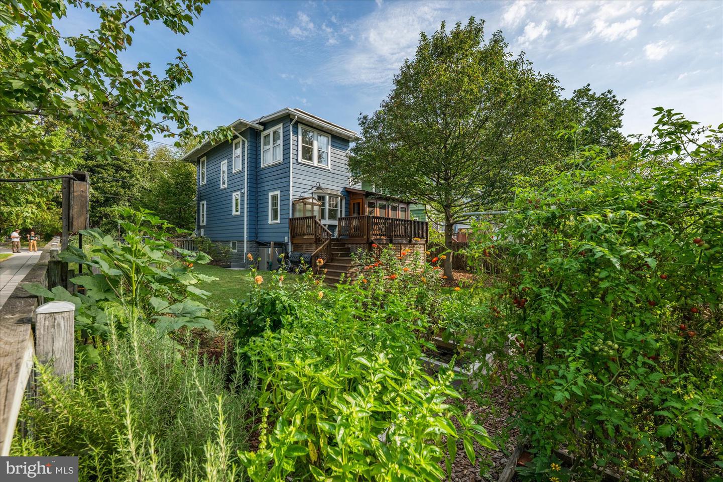 616 WHITTIER ST NW, WASHINGTON, District Of Columbia 20012, 5 Bedrooms Bedrooms, 8 Rooms Rooms,3 BathroomsBathrooms,Residential,For sale,616 WHITTIER ST NW,DCDC2222560 MLS # DCDC2222560