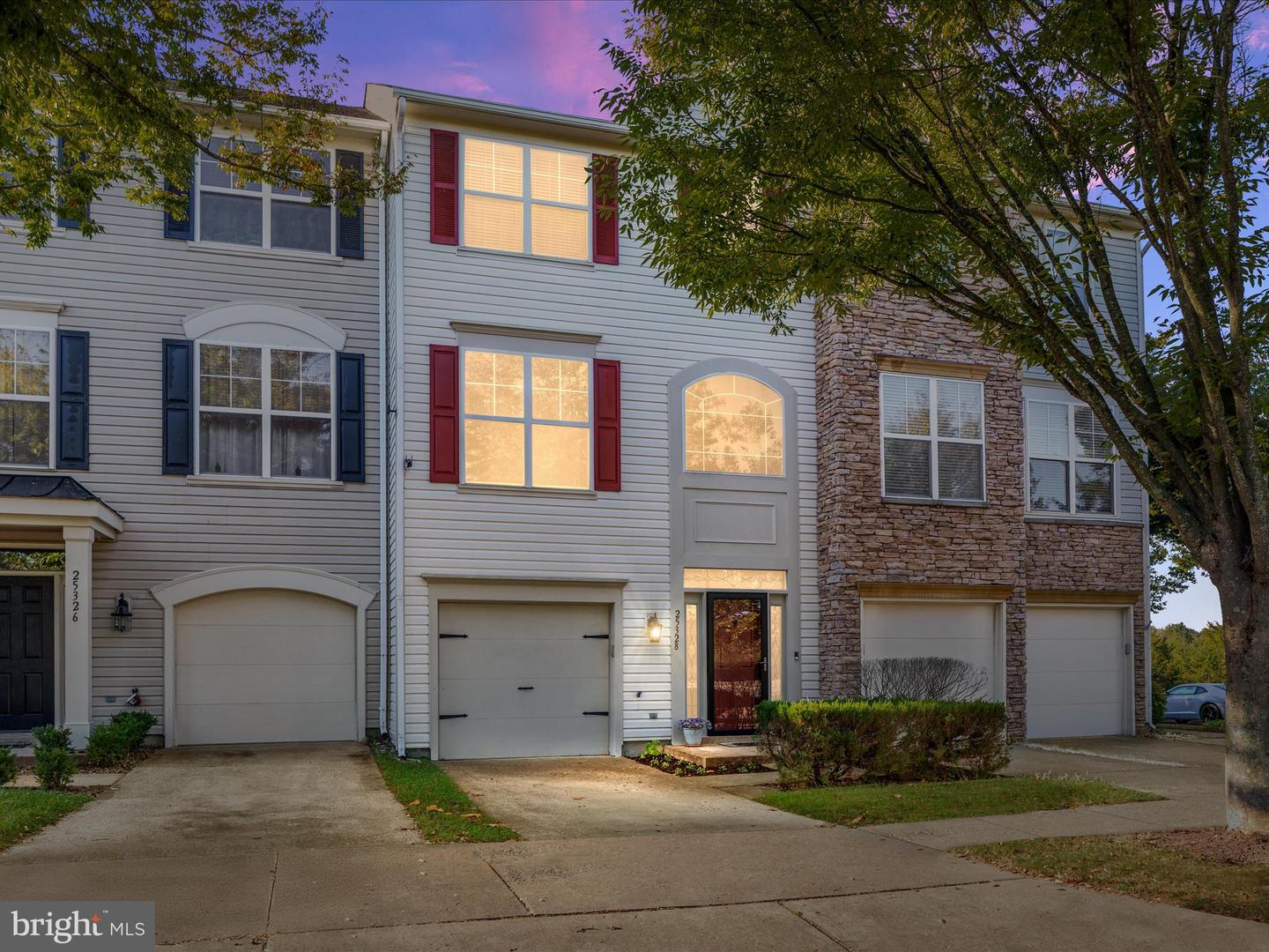 25328 ASHBURY DR, CHANTILLY, Virginia 20152, 3 Bedrooms Bedrooms, ,2 BathroomsBathrooms,Residential,For sale,25328 ASHBURY DR,VALO2106904 MLS # VALO2106904