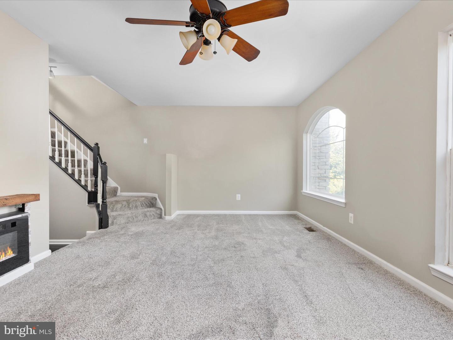 25328 ASHBURY DR, CHANTILLY, Virginia 20152, 3 Bedrooms Bedrooms, ,2 BathroomsBathrooms,Residential,For sale,25328 ASHBURY DR,VALO2106904 MLS # VALO2106904