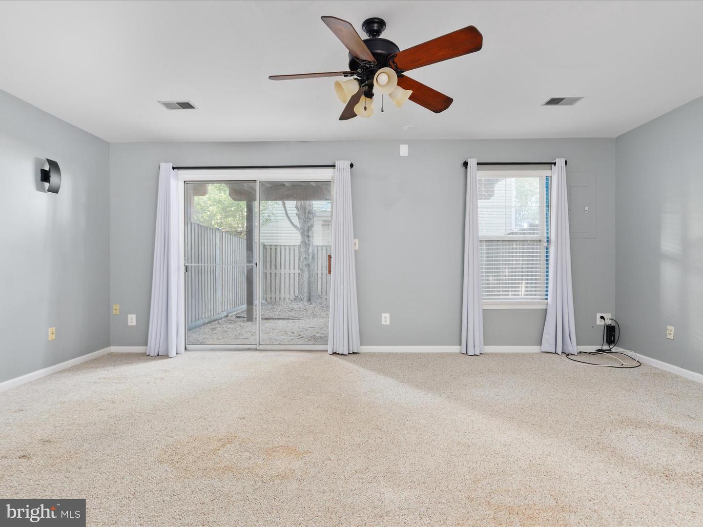 25328 ASHBURY DR, CHANTILLY, Virginia 20152, 3 Bedrooms Bedrooms, ,2 BathroomsBathrooms,Residential,For sale,25328 ASHBURY DR,VALO2106904 MLS # VALO2106904