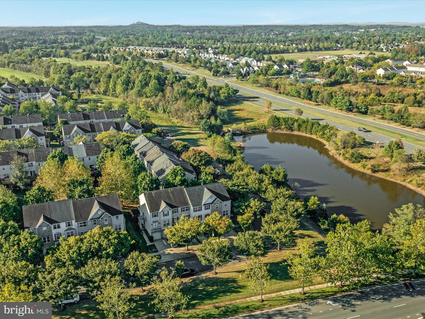 25328 ASHBURY DR, CHANTILLY, Virginia 20152, 3 Bedrooms Bedrooms, ,2 BathroomsBathrooms,Residential,For sale,25328 ASHBURY DR,VALO2106904 MLS # VALO2106904