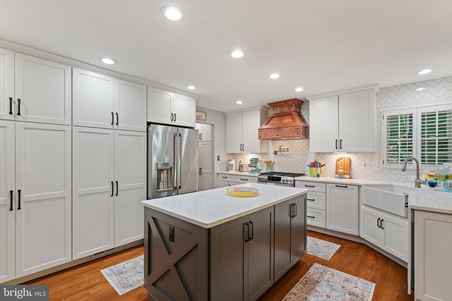10621 BEECHNUT CT, FAIRFAX STATION, Virginia 22039, 4 Bedrooms Bedrooms, 19 Rooms Rooms,3 BathroomsBathrooms,Residential,For sale,10621 BEECHNUT CT,VAFX2267518 MLS # VAFX2267518