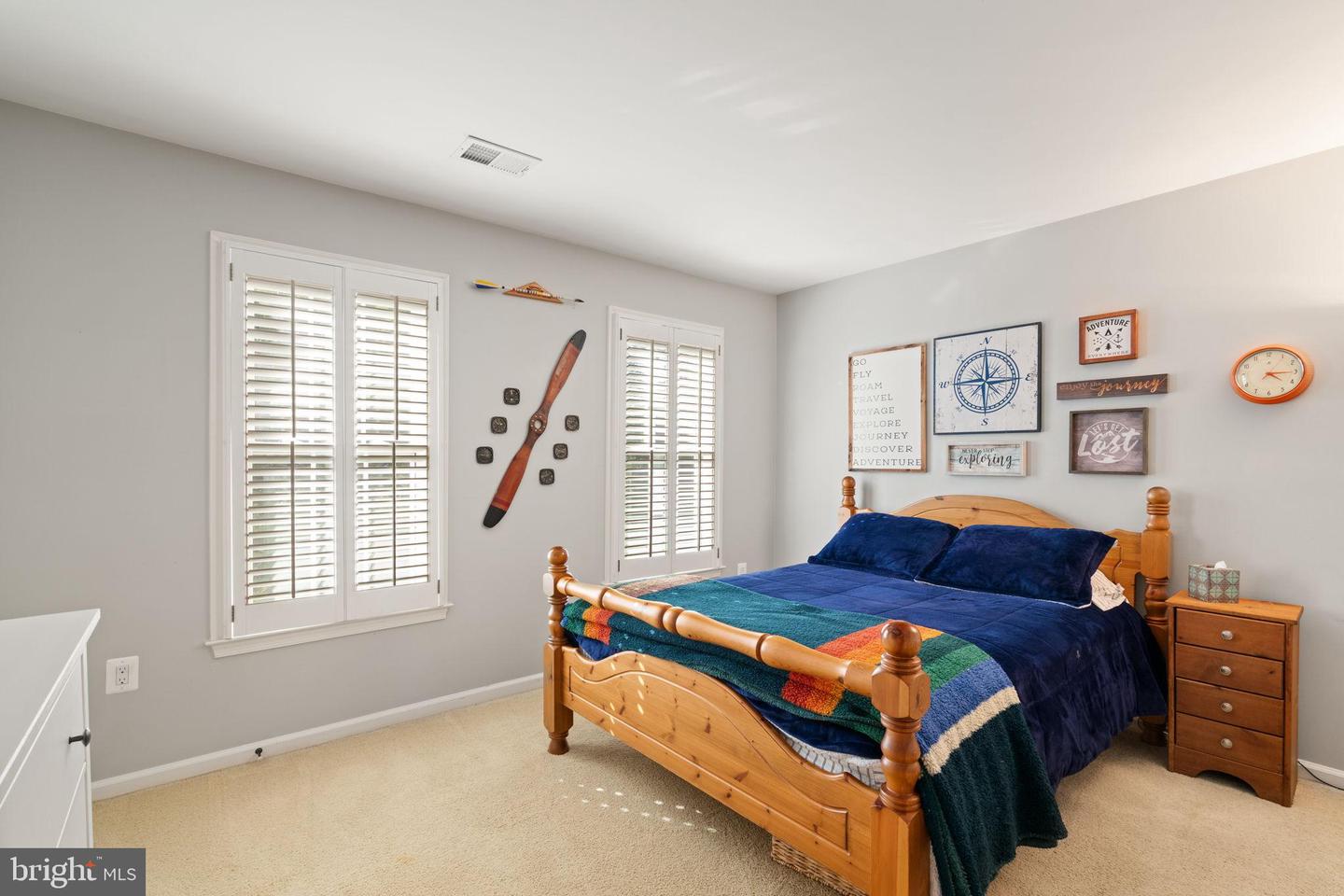 10621 BEECHNUT CT, FAIRFAX STATION, Virginia 22039, 4 Bedrooms Bedrooms, 19 Rooms Rooms,3 BathroomsBathrooms,Residential,For sale,10621 BEECHNUT CT,VAFX2267518 MLS # VAFX2267518