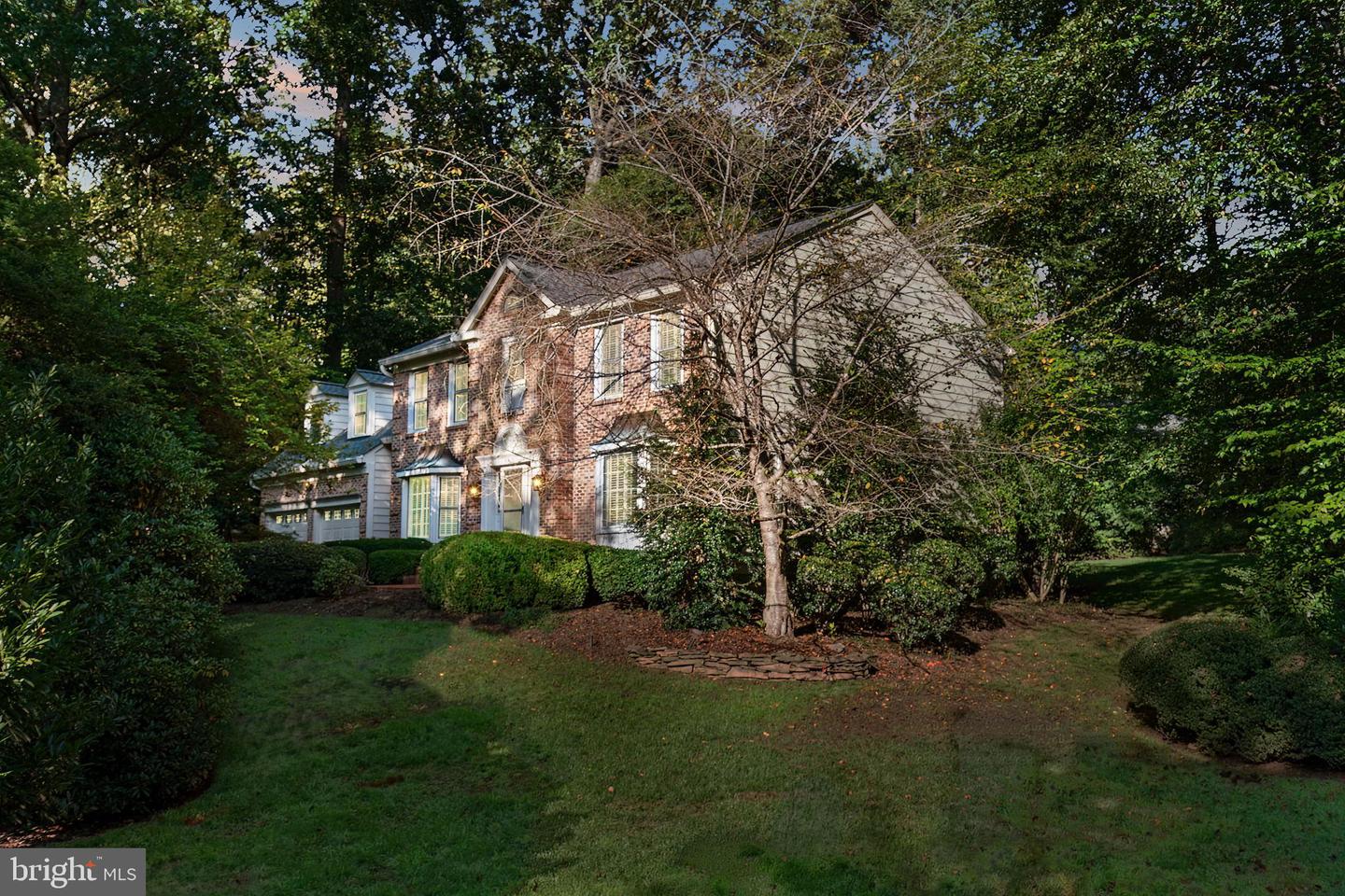 10621 BEECHNUT CT, FAIRFAX STATION, Virginia 22039, 4 Bedrooms Bedrooms, 19 Rooms Rooms,3 BathroomsBathrooms,Residential,For sale,10621 BEECHNUT CT,VAFX2267518 MLS # VAFX2267518