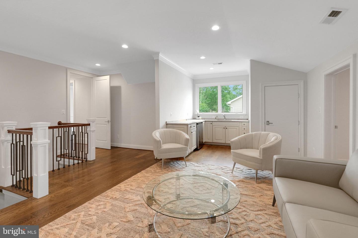 305 OLD COURTHOUSE RD NE, VIENNA, Virginia 22180, 8 Bedrooms Bedrooms, ,7 BathroomsBathrooms,Residential,For sale,305 OLD COURTHOUSE RD NE,VAFX2267542 MLS # VAFX2267542