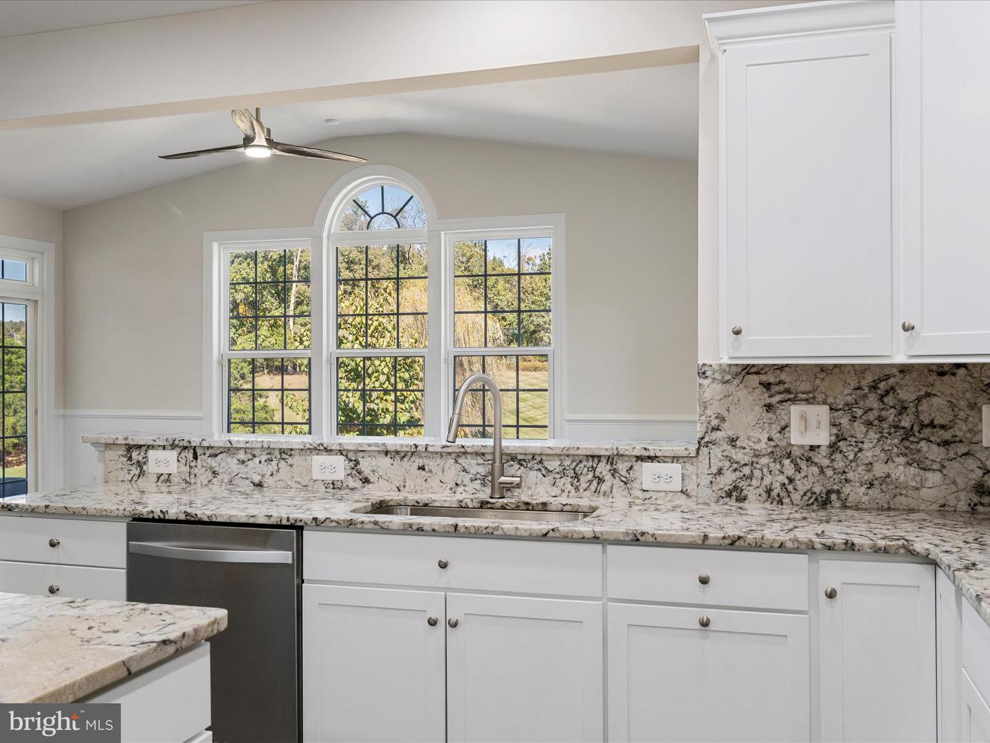 40742 GREYHOUSE PL, LEESBURG, Virginia 20175, 5 Bedrooms Bedrooms, ,6 BathroomsBathrooms,Residential,For sale,40742 GREYHOUSE PL,VALO2106922 MLS # VALO2106922