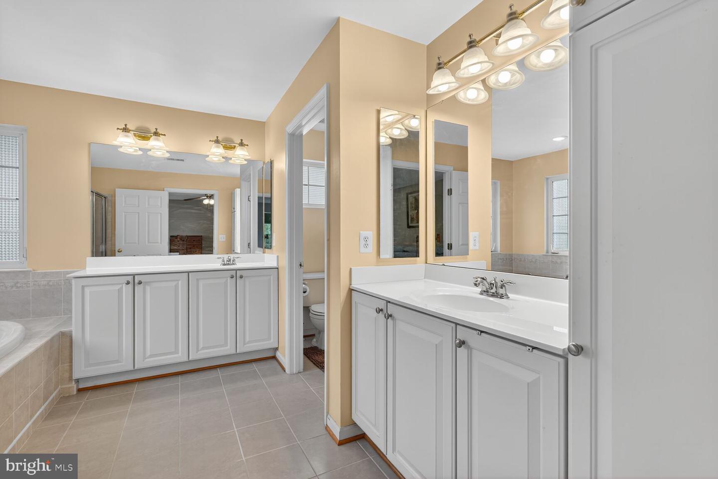 8501 BARROW FURNACE LN, LORTON, Virginia 22079, 4 Bedrooms Bedrooms, ,4 BathroomsBathrooms,Residential,For sale,8501 BARROW FURNACE LN,VAFX2267810 MLS # VAFX2267810