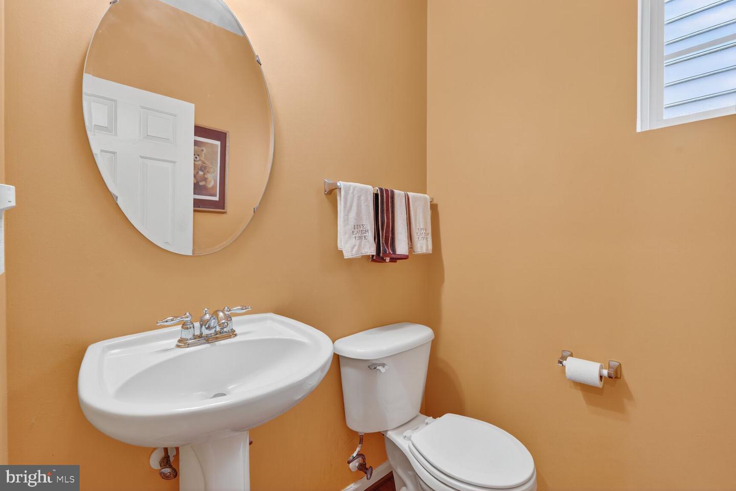 8501 BARROW FURNACE LN, LORTON, Virginia 22079, 4 Bedrooms Bedrooms, ,4 BathroomsBathrooms,Residential,For sale,8501 BARROW FURNACE LN,VAFX2267810 MLS # VAFX2267810
