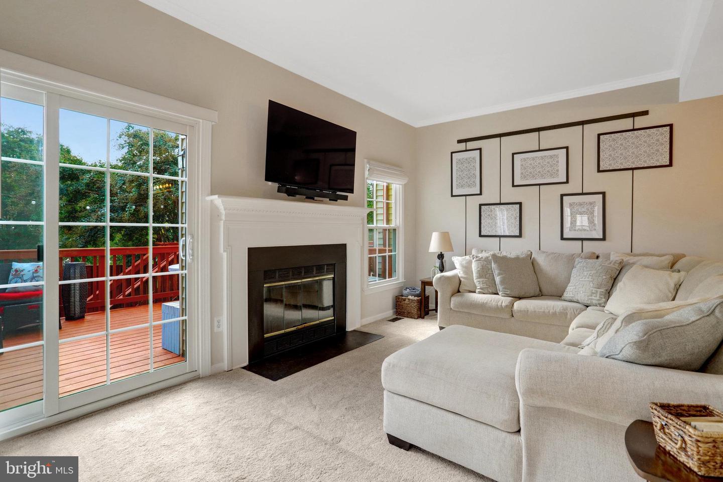 6525 TARTAN VISTA DR, ALEXANDRIA, Virginia 22312, 3 Bedrooms Bedrooms, ,3 BathroomsBathrooms,Residential,For sale,6525 TARTAN VISTA DR,VAFX2267820 MLS # VAFX2267820