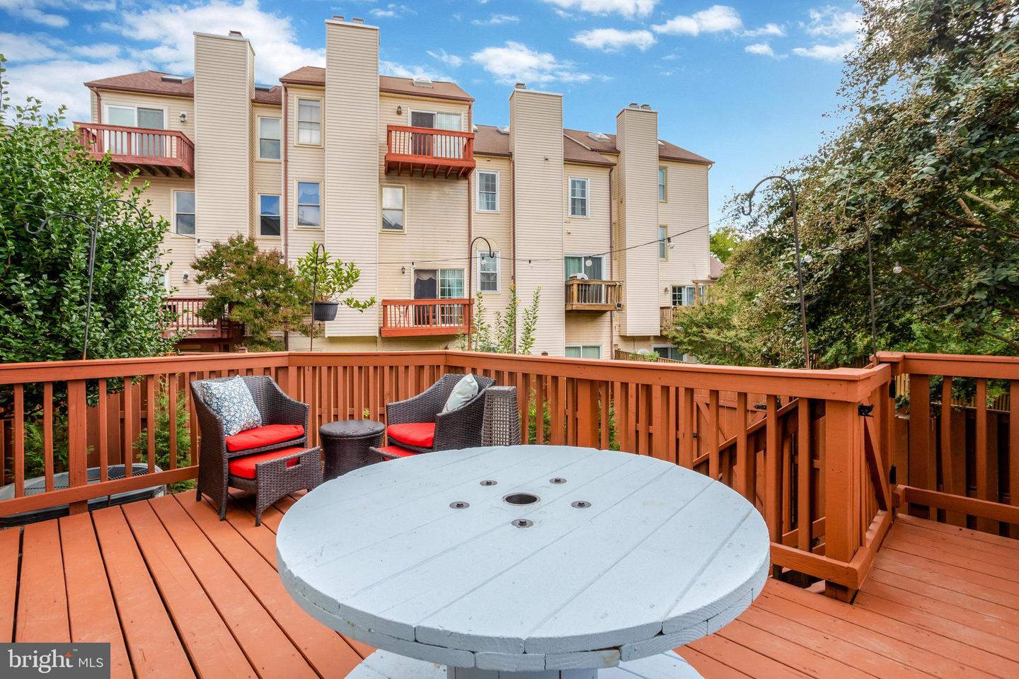 6525 TARTAN VISTA DR, ALEXANDRIA, Virginia 22312, 3 Bedrooms Bedrooms, ,3 BathroomsBathrooms,Residential,For sale,6525 TARTAN VISTA DR,VAFX2267820 MLS # VAFX2267820