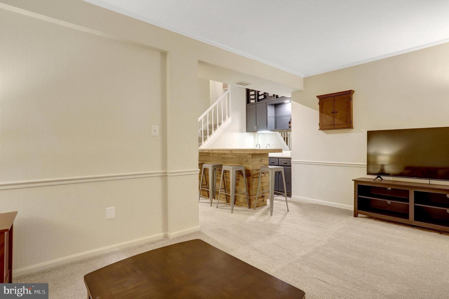 6525 TARTAN VISTA DR, ALEXANDRIA, Virginia 22312, 3 Bedrooms Bedrooms, ,3 BathroomsBathrooms,Residential,For sale,6525 TARTAN VISTA DR,VAFX2267820 MLS # VAFX2267820