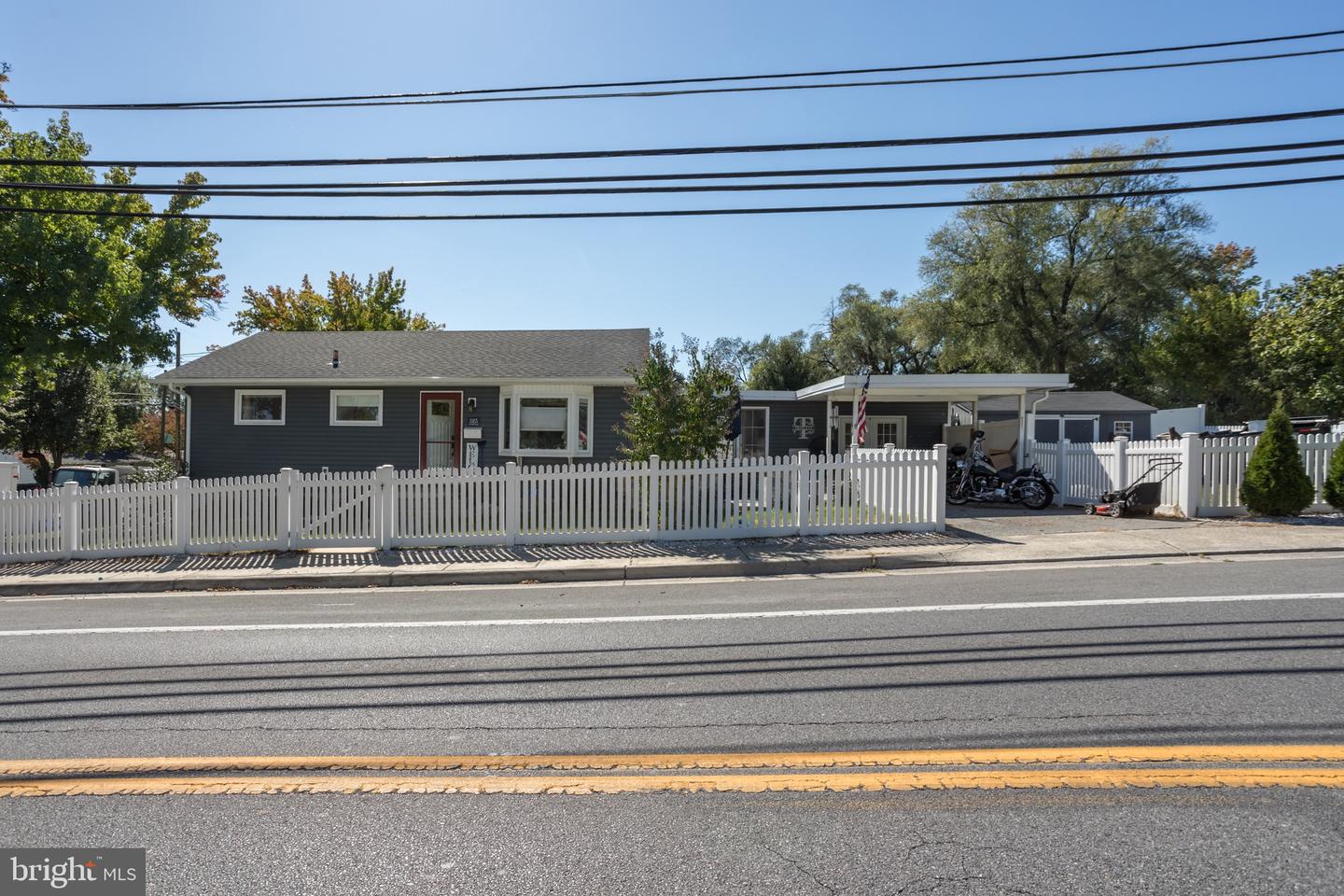 525 E CORK ST, WINCHESTER, Virginia 22601, 2 Bedrooms Bedrooms, ,1 BathroomBathrooms,Residential,For sale,525 E CORK ST,VAWI2009102 MLS # VAWI2009102
