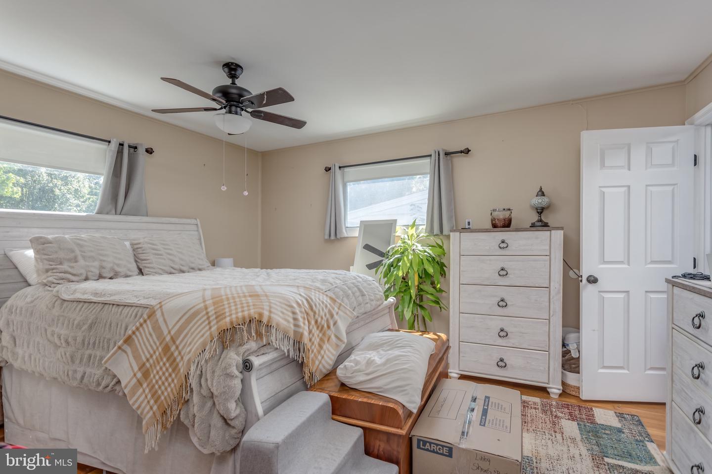 525 E CORK ST, WINCHESTER, Virginia 22601, 2 Bedrooms Bedrooms, ,1 BathroomBathrooms,Residential,For sale,525 E CORK ST,VAWI2009102 MLS # VAWI2009102