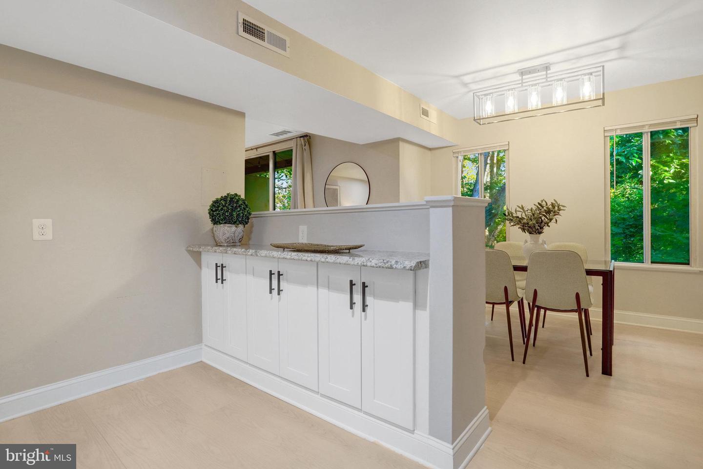 5049 7TH RD S #202, ARLINGTON, Virginia 22204, 1 Bedroom Bedrooms, ,1 BathroomBathrooms,Residential,For sale,5049 7TH RD S #202,VAAR2063916 MLS # VAAR2063916