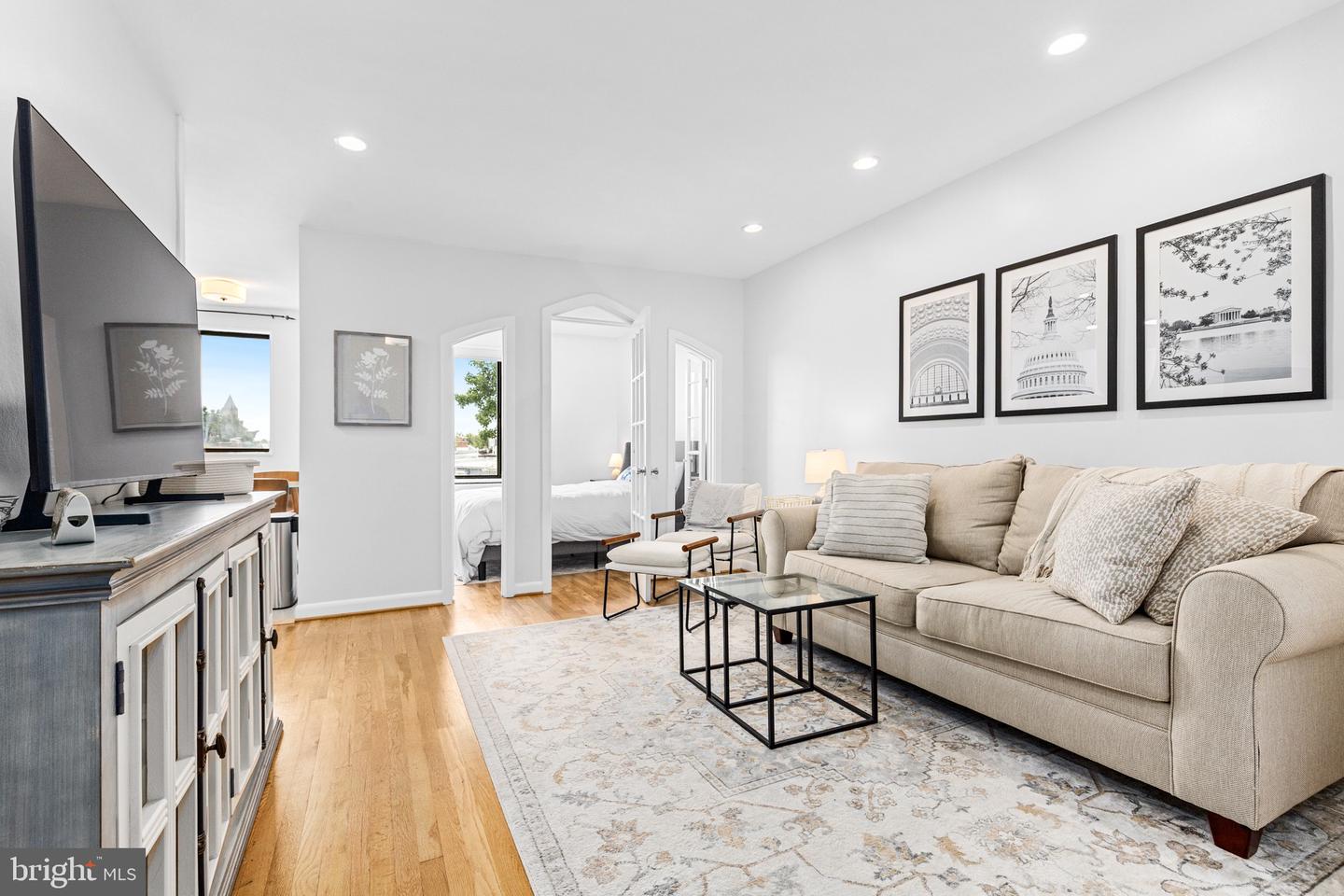 305 C ST NE #410, WASHINGTON, District Of Columbia 20002, 1 Bedroom Bedrooms, 4 Rooms Rooms,1 BathroomBathrooms,Residential,For sale,305 C ST NE #410,DCDC2223224 MLS # DCDC2223224