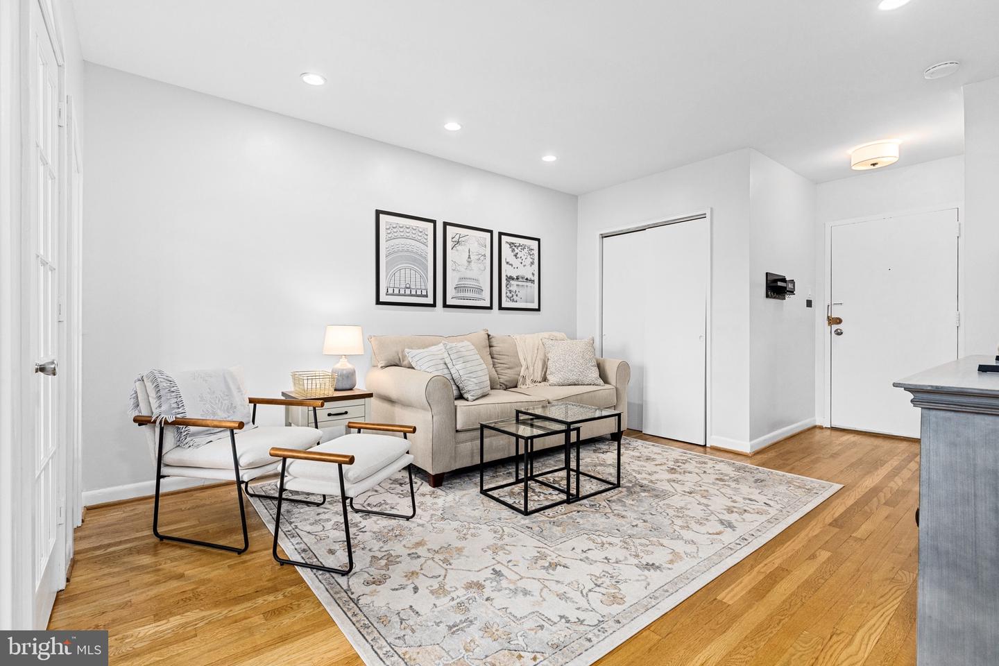 305 C ST NE #410, WASHINGTON, District Of Columbia 20002, 1 Bedroom Bedrooms, 4 Rooms Rooms,1 BathroomBathrooms,Residential,For sale,305 C ST NE #410,DCDC2223224 MLS # DCDC2223224