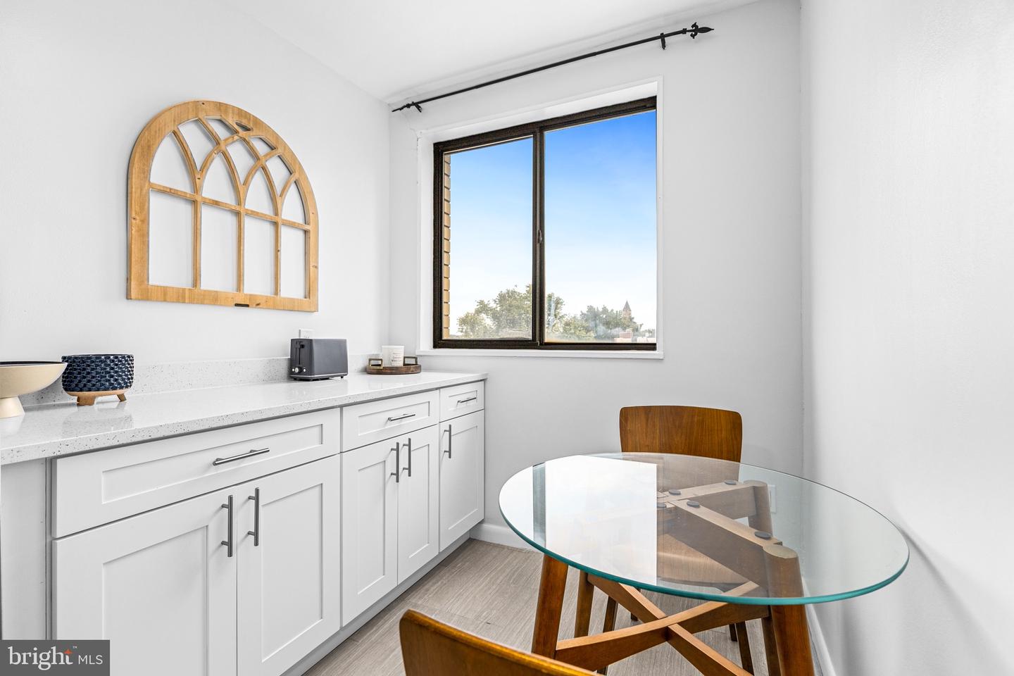 305 C ST NE #410, WASHINGTON, District Of Columbia 20002, 1 Bedroom Bedrooms, 4 Rooms Rooms,1 BathroomBathrooms,Residential,For sale,305 C ST NE #410,DCDC2223224 MLS # DCDC2223224
