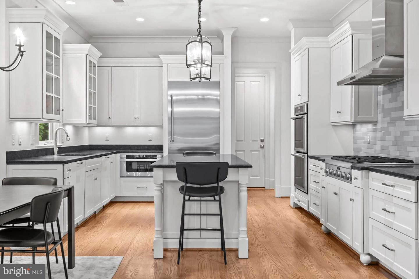 4801 29TH ST N, ARLINGTON, Virginia 22207, 5 Bedrooms Bedrooms, ,4 BathroomsBathrooms,Residential,For sale,4801 29TH ST N,VAAR2064038 MLS # VAAR2064038