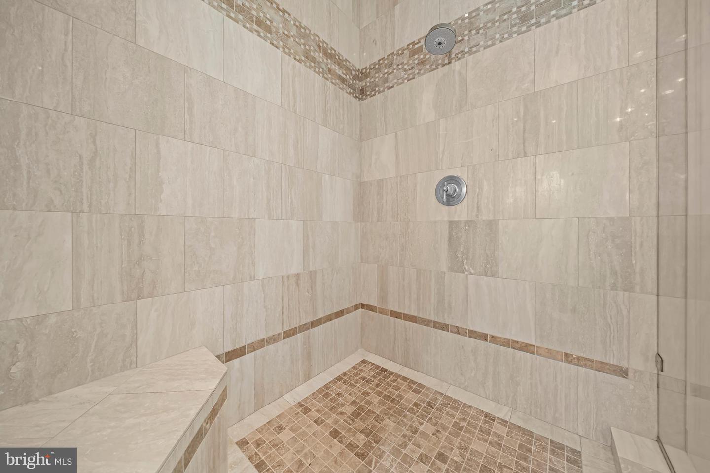 4801 29TH ST N, ARLINGTON, Virginia 22207, 5 Bedrooms Bedrooms, ,4 BathroomsBathrooms,Residential,For sale,4801 29TH ST N,VAAR2064038 MLS # VAAR2064038