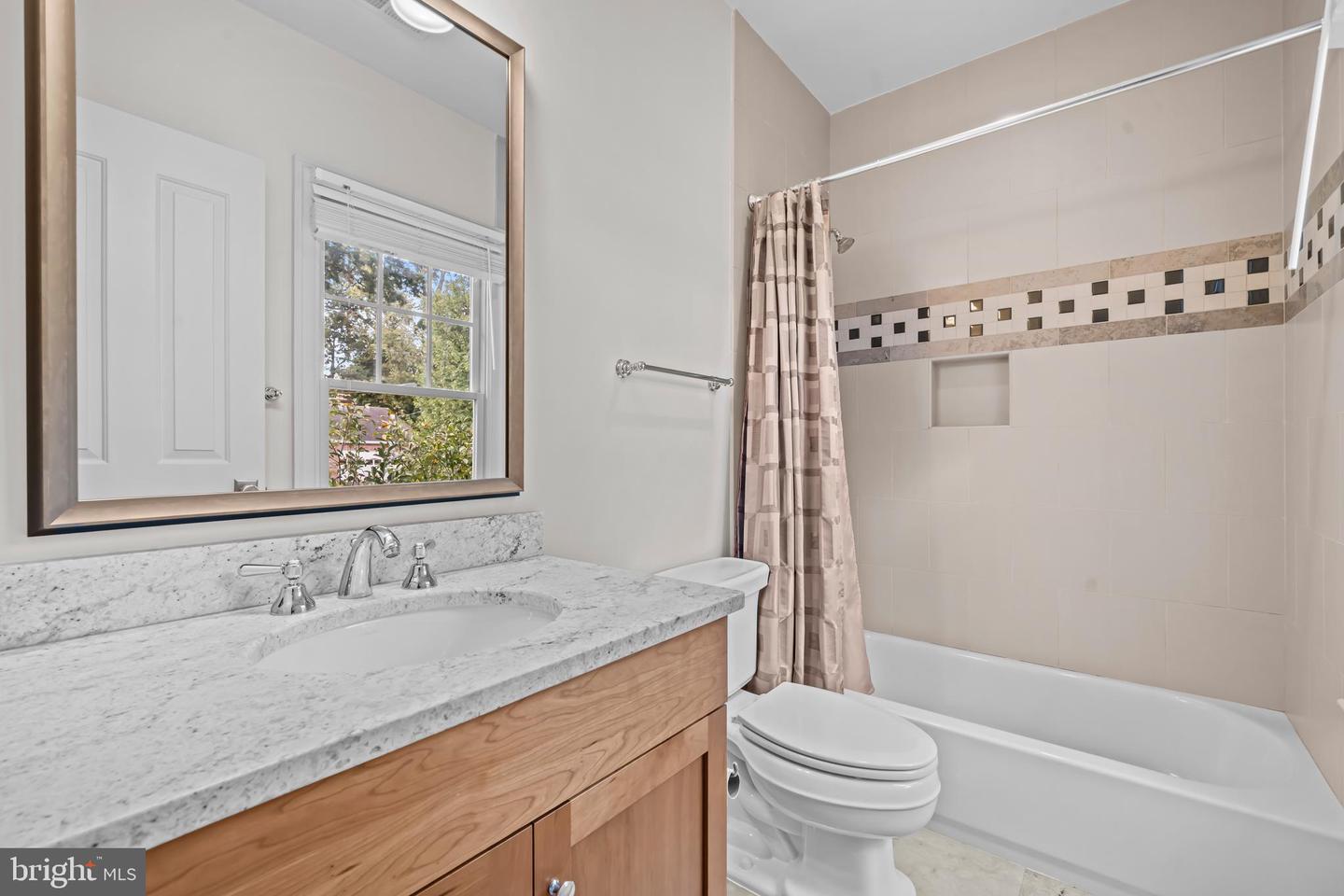 4801 29TH ST N, ARLINGTON, Virginia 22207, 5 Bedrooms Bedrooms, ,4 BathroomsBathrooms,Residential,For sale,4801 29TH ST N,VAAR2064038 MLS # VAAR2064038