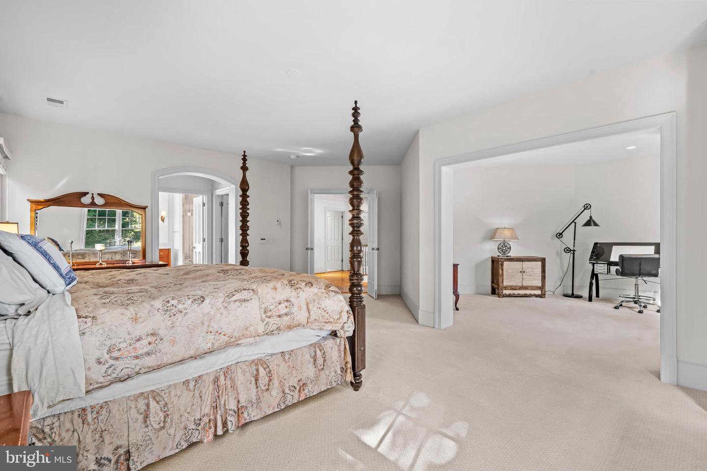 4801 29TH ST N, ARLINGTON, Virginia 22207, 5 Bedrooms Bedrooms, ,4 BathroomsBathrooms,Residential,For sale,4801 29TH ST N,VAAR2064038 MLS # VAAR2064038