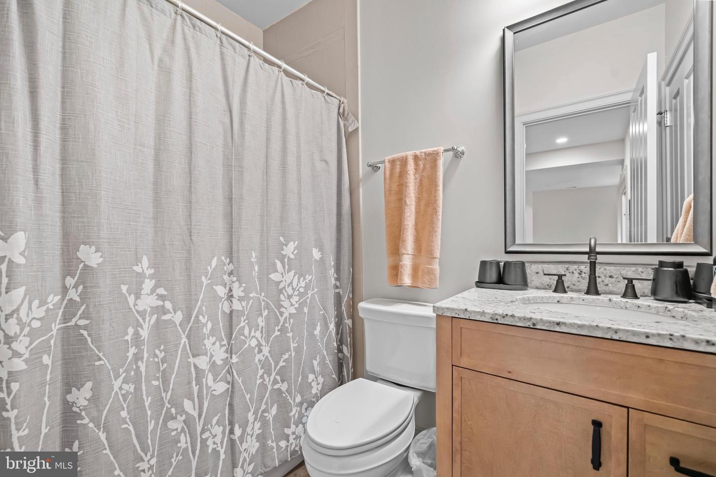 4801 29TH ST N, ARLINGTON, Virginia 22207, 5 Bedrooms Bedrooms, ,4 BathroomsBathrooms,Residential,For sale,4801 29TH ST N,VAAR2064038 MLS # VAAR2064038