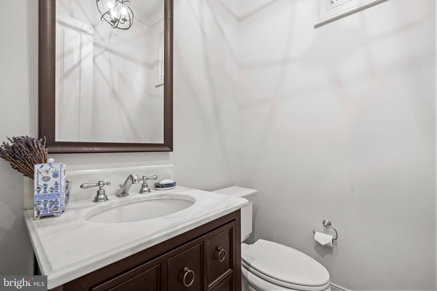4801 29TH ST N, ARLINGTON, Virginia 22207, 5 Bedrooms Bedrooms, ,4 BathroomsBathrooms,Residential,For sale,4801 29TH ST N,VAAR2064038 MLS # VAAR2064038
