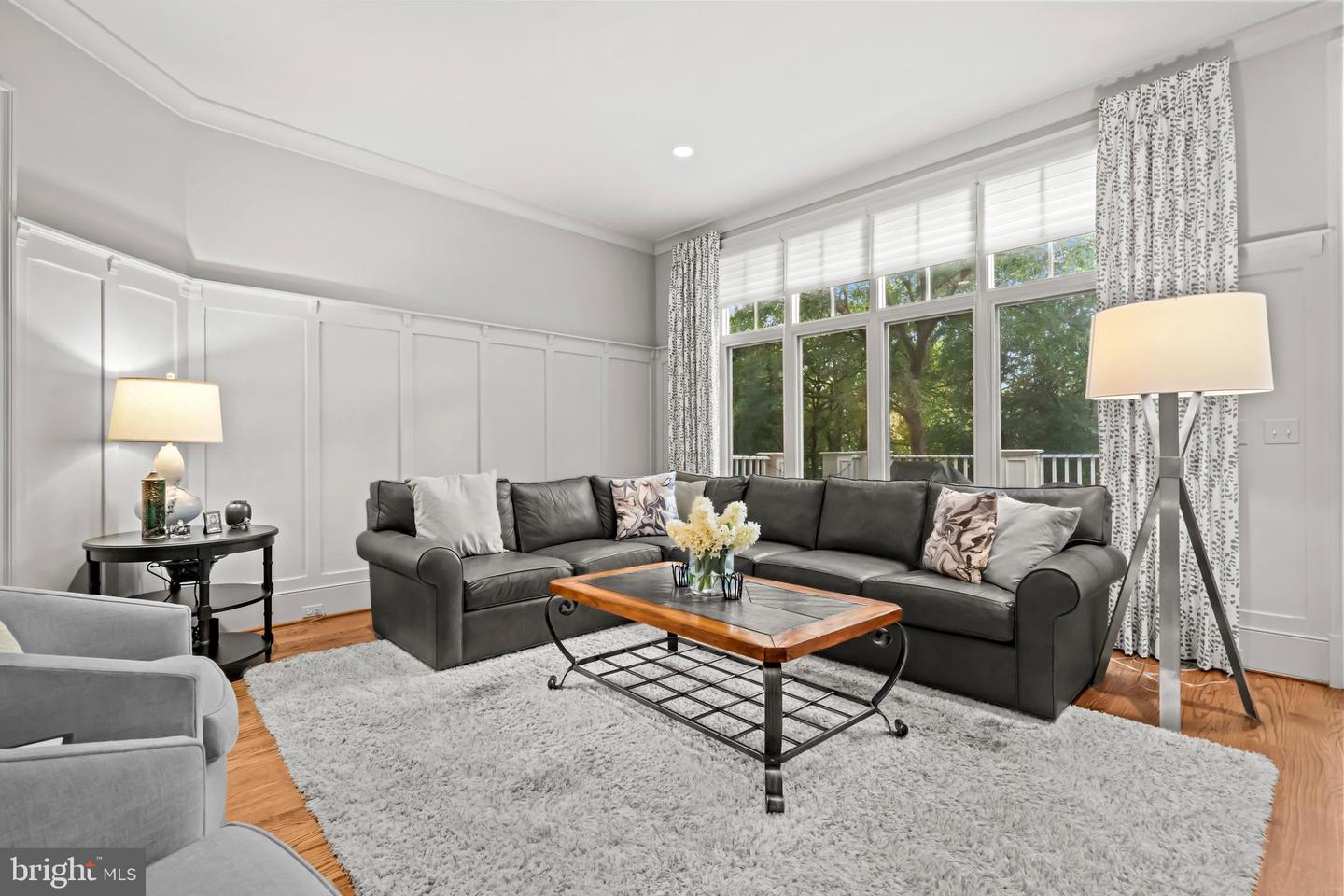 4801 29TH ST N, ARLINGTON, Virginia 22207, 5 Bedrooms Bedrooms, ,4 BathroomsBathrooms,Residential,For sale,4801 29TH ST N,VAAR2064038 MLS # VAAR2064038