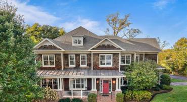 4801 29TH ST N, ARLINGTON, Virginia 22207, 5 Bedrooms Bedrooms, ,4 BathroomsBathrooms,Residential,For sale,4801 29TH ST N,VAAR2064038 MLS # VAAR2064038