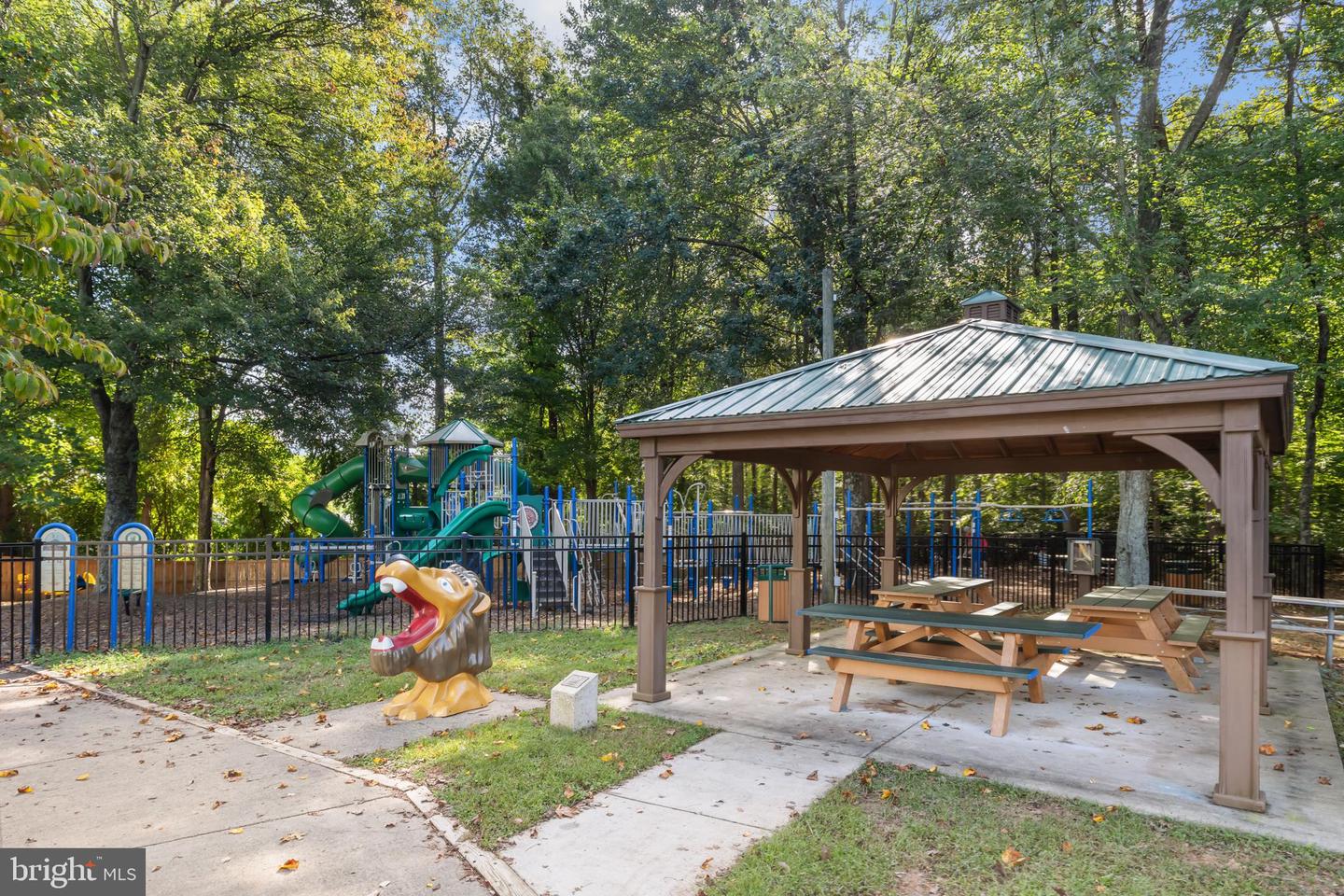 4193 WATERWAY DR, DUMFRIES, Virginia 22025, 4 Bedrooms Bedrooms, ,3 BathroomsBathrooms,Residential,For sale,4193 WATERWAY DR,VAPW2104556 MLS # VAPW2104556