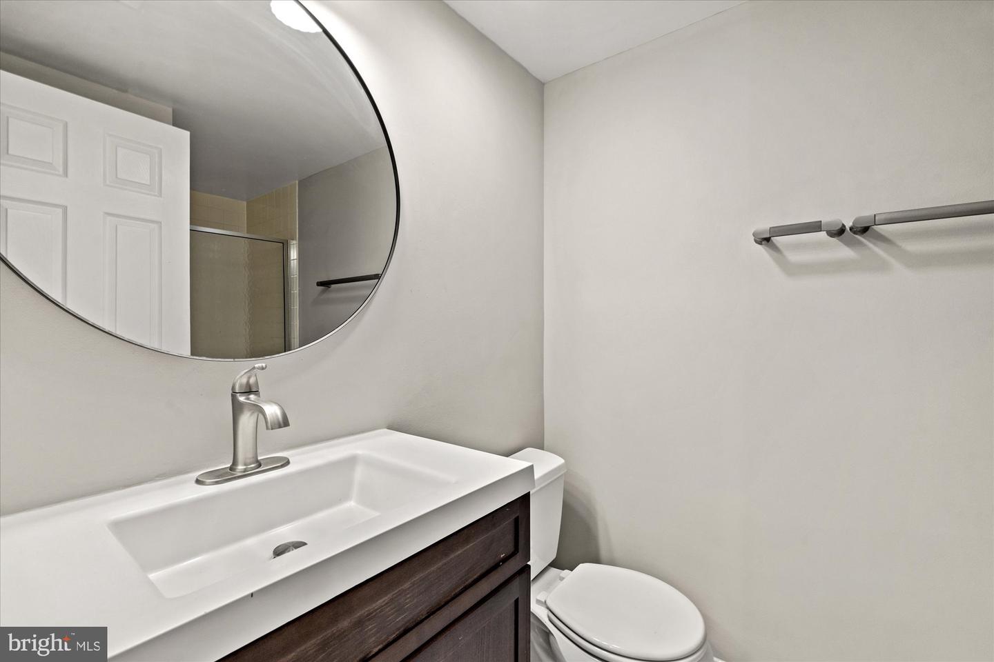 2400 CLARENDON BLVD #606, ARLINGTON, Virginia 22201, 2 Bedrooms Bedrooms, ,2 BathroomsBathrooms,Residential,For sale,2400 CLARENDON BLVD #606,VAAR2064074 MLS # VAAR2064074