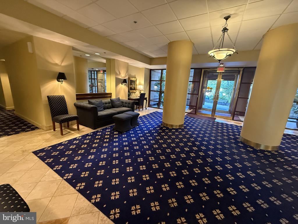 2400 CLARENDON BLVD #606, ARLINGTON, Virginia 22201, 2 Bedrooms Bedrooms, ,2 BathroomsBathrooms,Residential,For sale,2400 CLARENDON BLVD #606,VAAR2064074 MLS # VAAR2064074