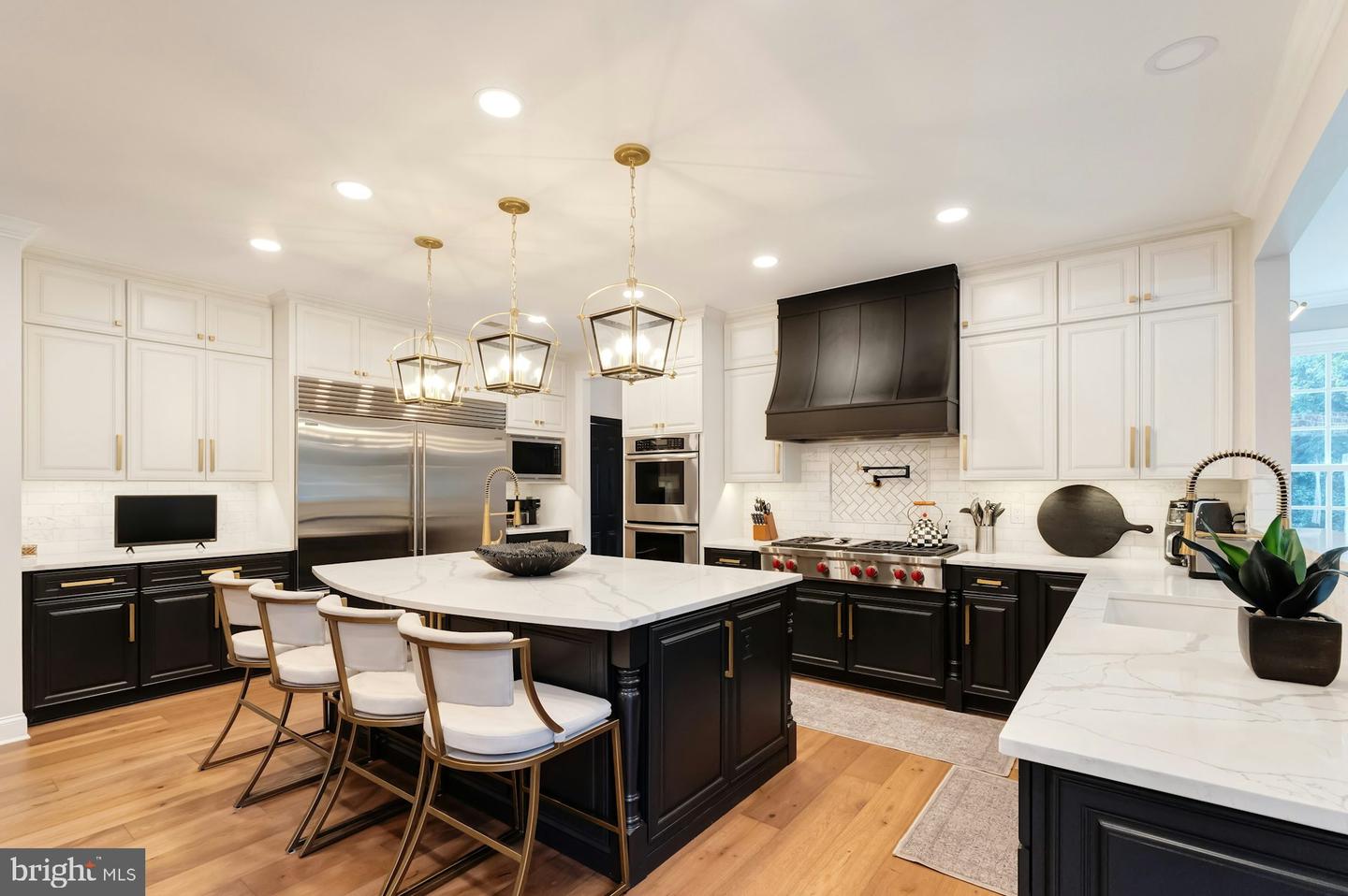 18267 GLEN OAK WAY, LEESBURG, Virginia 20176, 7 Bedrooms Bedrooms, ,6 BathroomsBathrooms,Residential,For sale,18267 GLEN OAK WAY,VALO2107472 MLS # VALO2107472