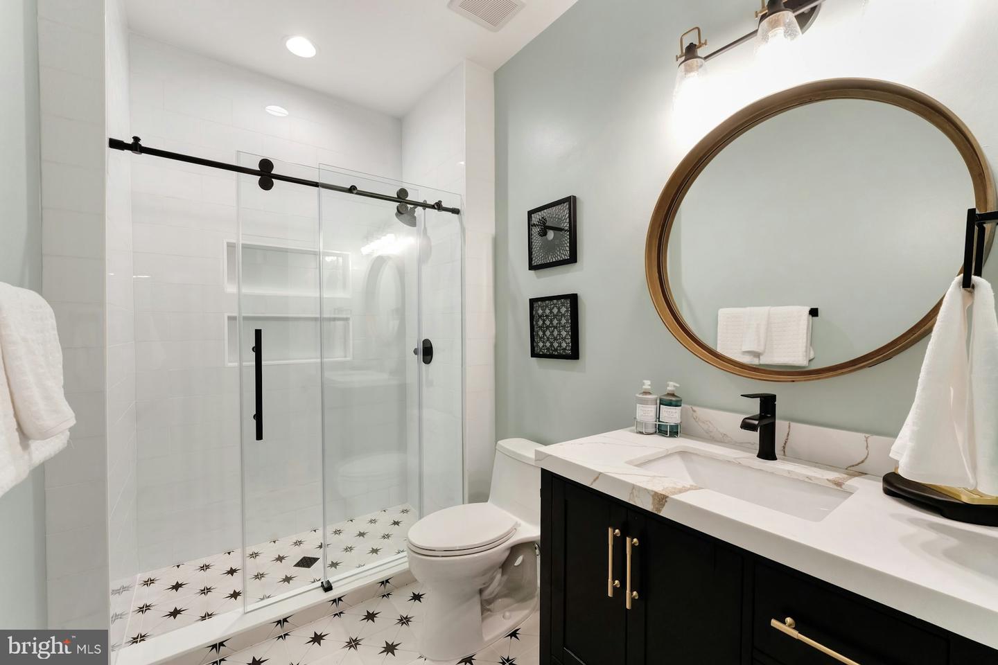18267 GLEN OAK WAY, LEESBURG, Virginia 20176, 7 Bedrooms Bedrooms, ,6 BathroomsBathrooms,Residential,For sale,18267 GLEN OAK WAY,VALO2107472 MLS # VALO2107472