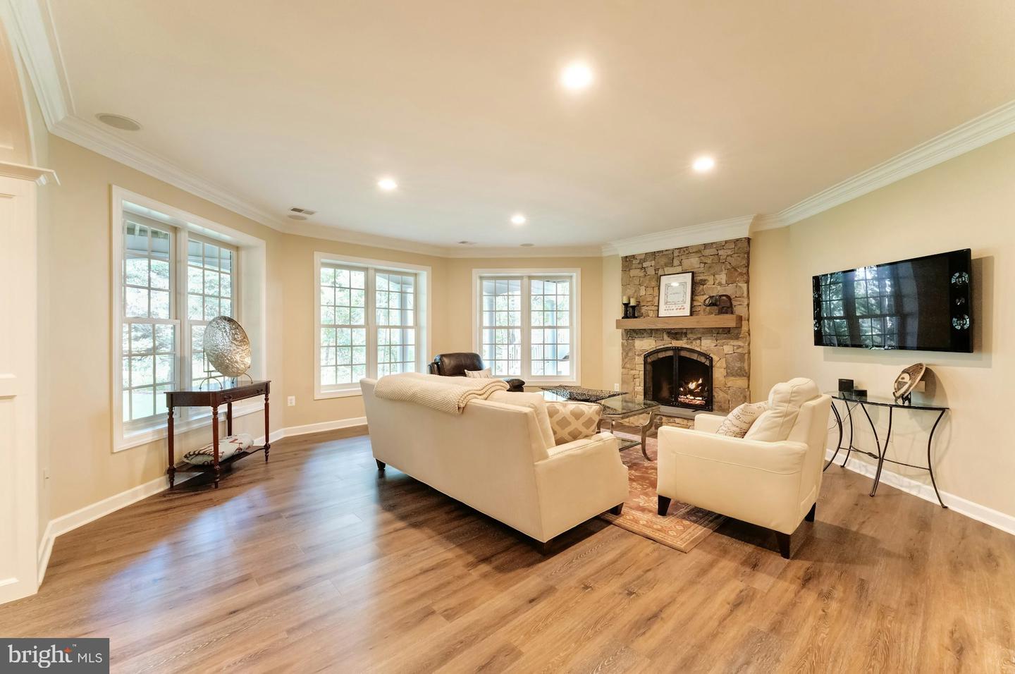 18267 GLEN OAK WAY, LEESBURG, Virginia 20176, 7 Bedrooms Bedrooms, ,6 BathroomsBathrooms,Residential,For sale,18267 GLEN OAK WAY,VALO2107472 MLS # VALO2107472
