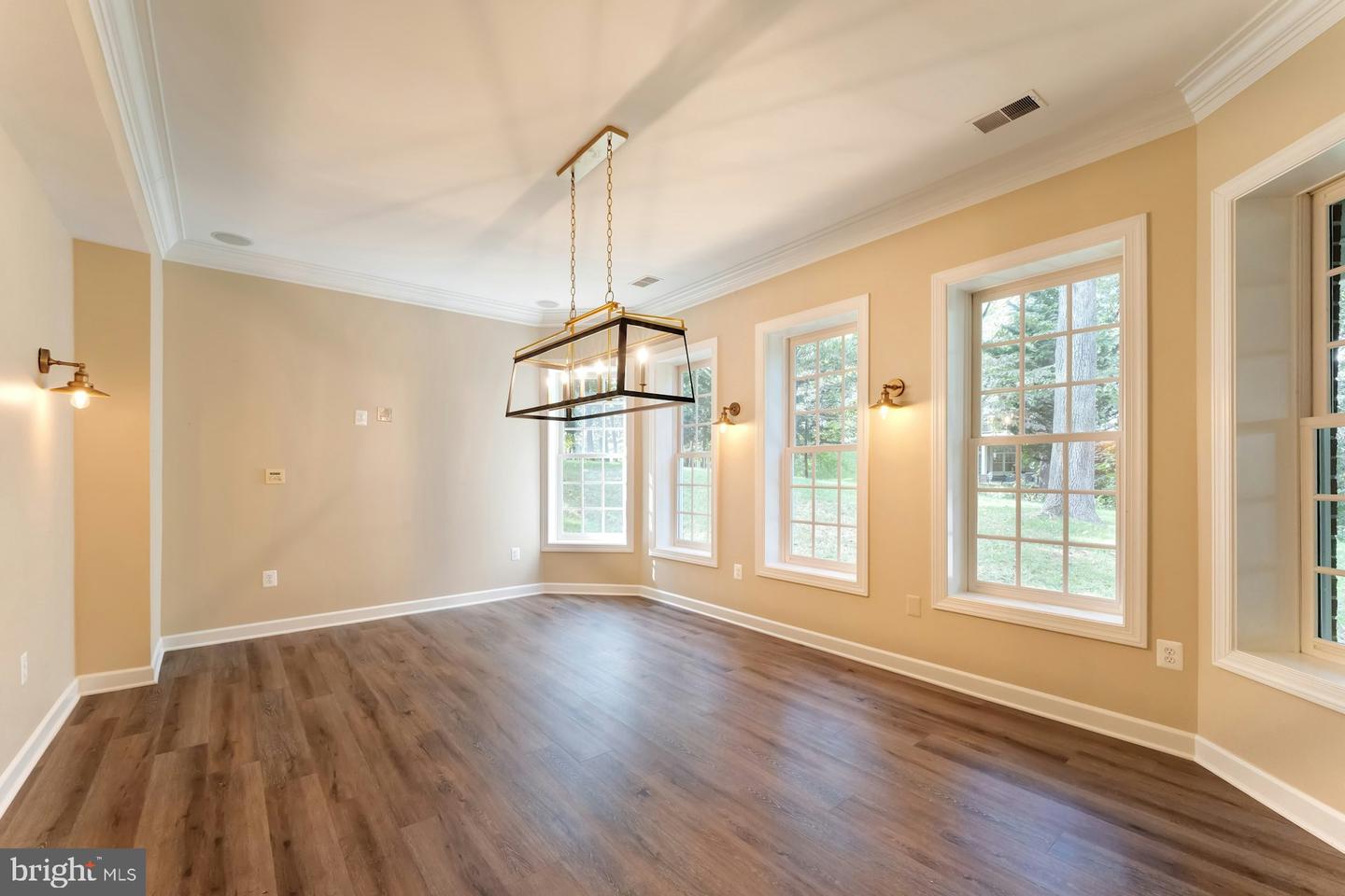 18267 GLEN OAK WAY, LEESBURG, Virginia 20176, 7 Bedrooms Bedrooms, ,6 BathroomsBathrooms,Residential,For sale,18267 GLEN OAK WAY,VALO2107472 MLS # VALO2107472