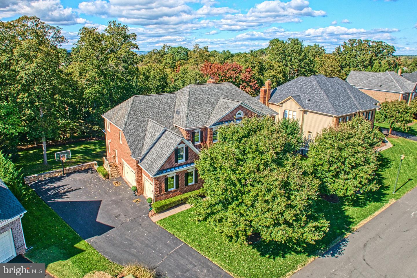 18267 GLEN OAK WAY, LEESBURG, Virginia 20176, 7 Bedrooms Bedrooms, ,6 BathroomsBathrooms,Residential,For sale,18267 GLEN OAK WAY,VALO2107472 MLS # VALO2107472