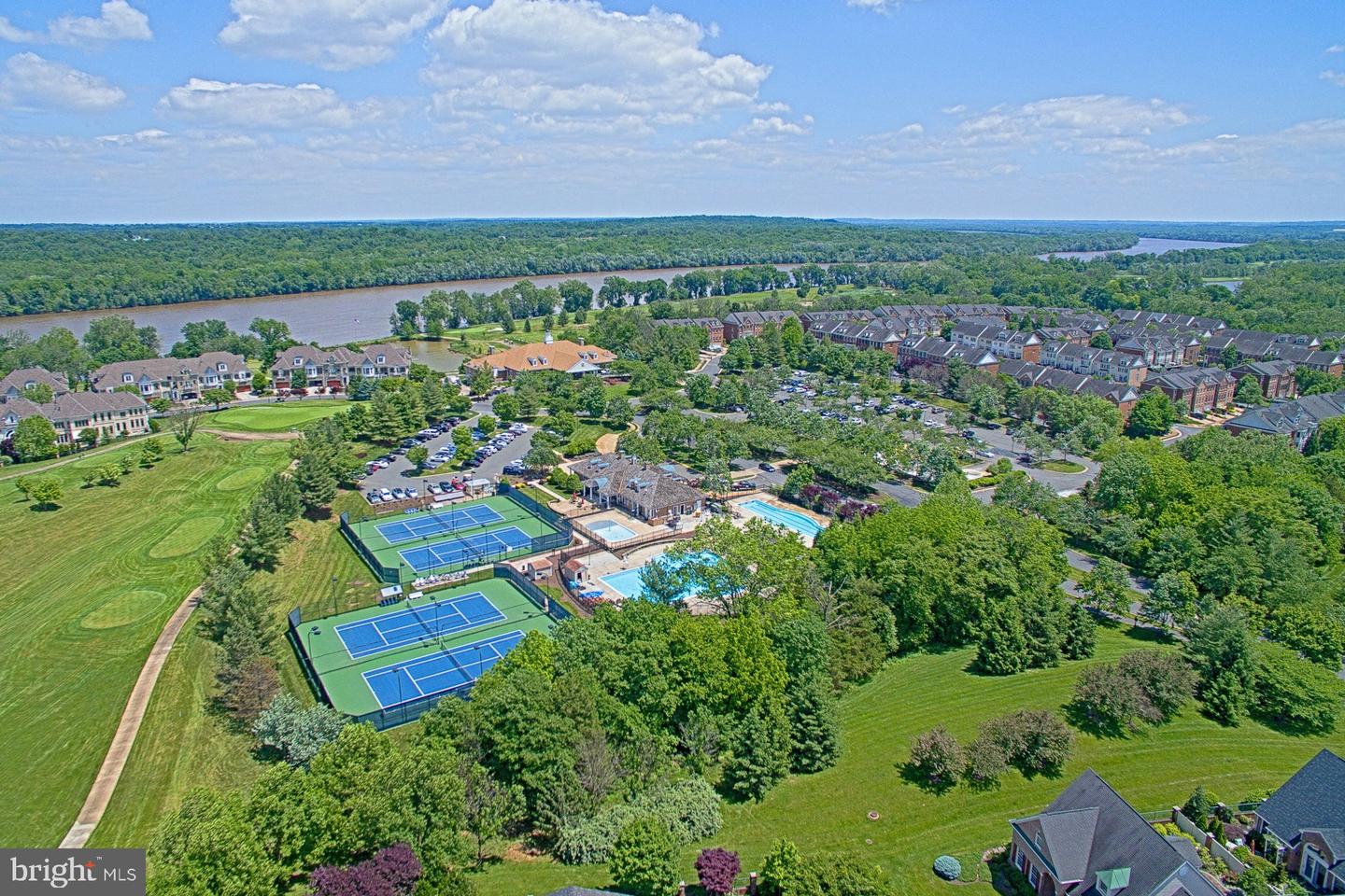 18267 GLEN OAK WAY, LEESBURG, Virginia 20176, 7 Bedrooms Bedrooms, ,6 BathroomsBathrooms,Residential,For sale,18267 GLEN OAK WAY,VALO2107472 MLS # VALO2107472