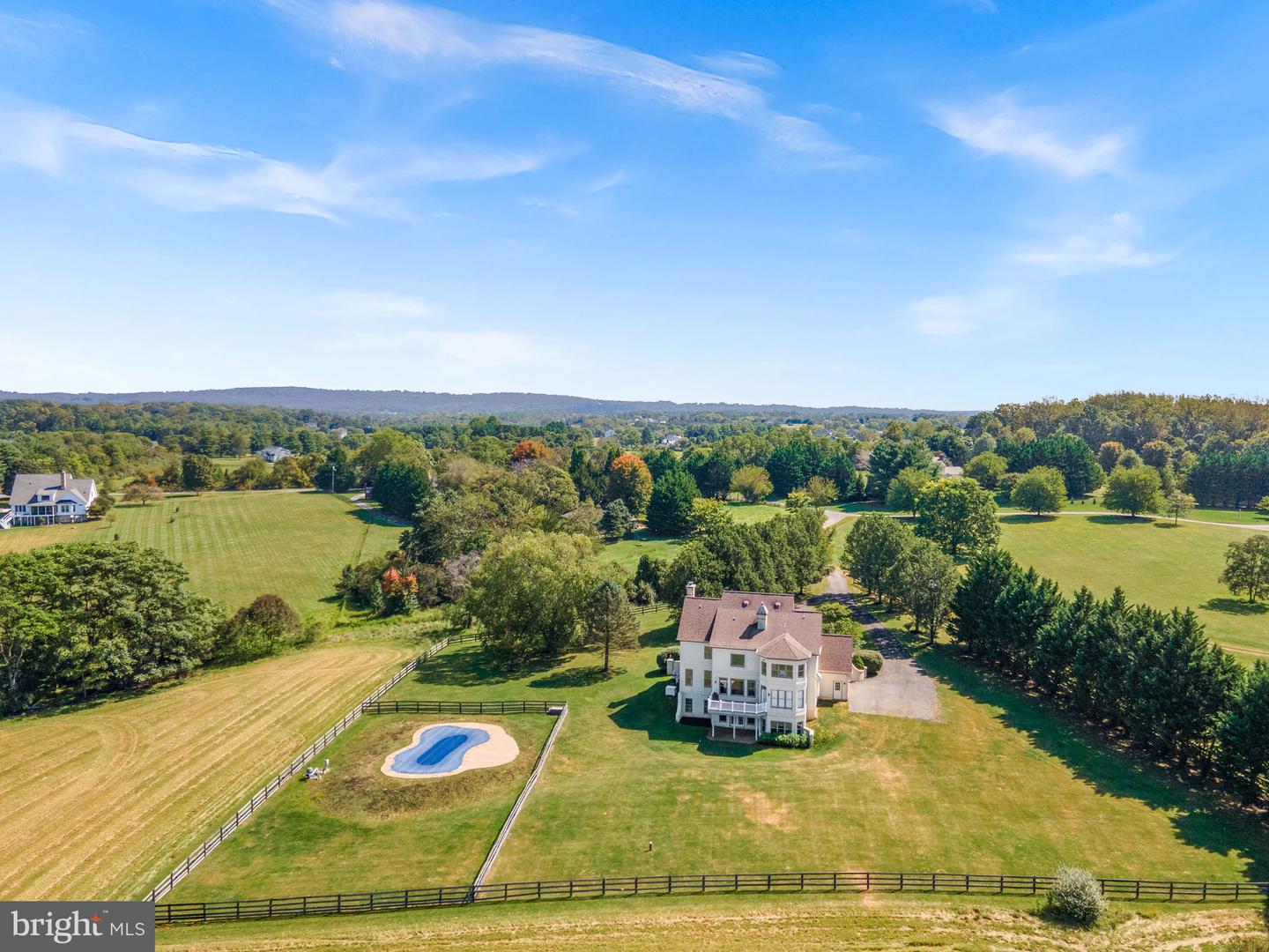 19815 GREGGSVILLE RD, PURCELLVILLE, Virginia 20132, 4 Bedrooms Bedrooms, ,5 BathroomsBathrooms,Residential,For sale,19815 GREGGSVILLE RD,VALO2107474 MLS # VALO2107474