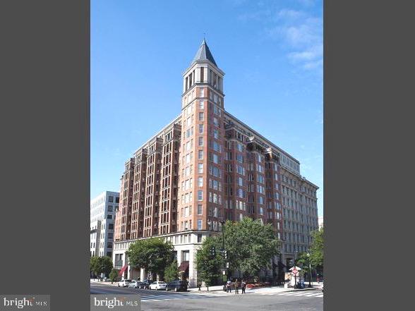 601 PENNSYLVANIA AVE NW #1004, WASHINGTON, District Of Columbia 20004, 1 Bedroom Bedrooms, 6 Rooms Rooms,1 BathroomBathrooms,Residential,For sale,601 PENNSYLVANIA AVE NW #1004,DCDC2223838 MLS # DCDC2223838
