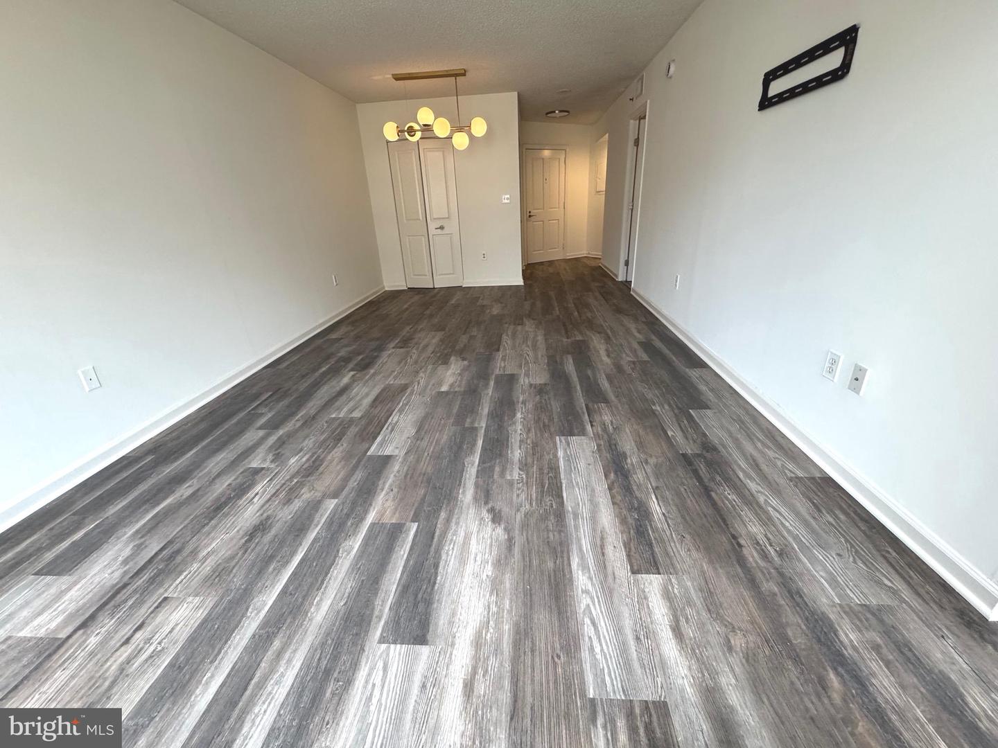 601 PENNSYLVANIA AVE NW #1004, WASHINGTON, District Of Columbia 20004, 1 Bedroom Bedrooms, 6 Rooms Rooms,1 BathroomBathrooms,Residential,For sale,601 PENNSYLVANIA AVE NW #1004,DCDC2223838 MLS # DCDC2223838